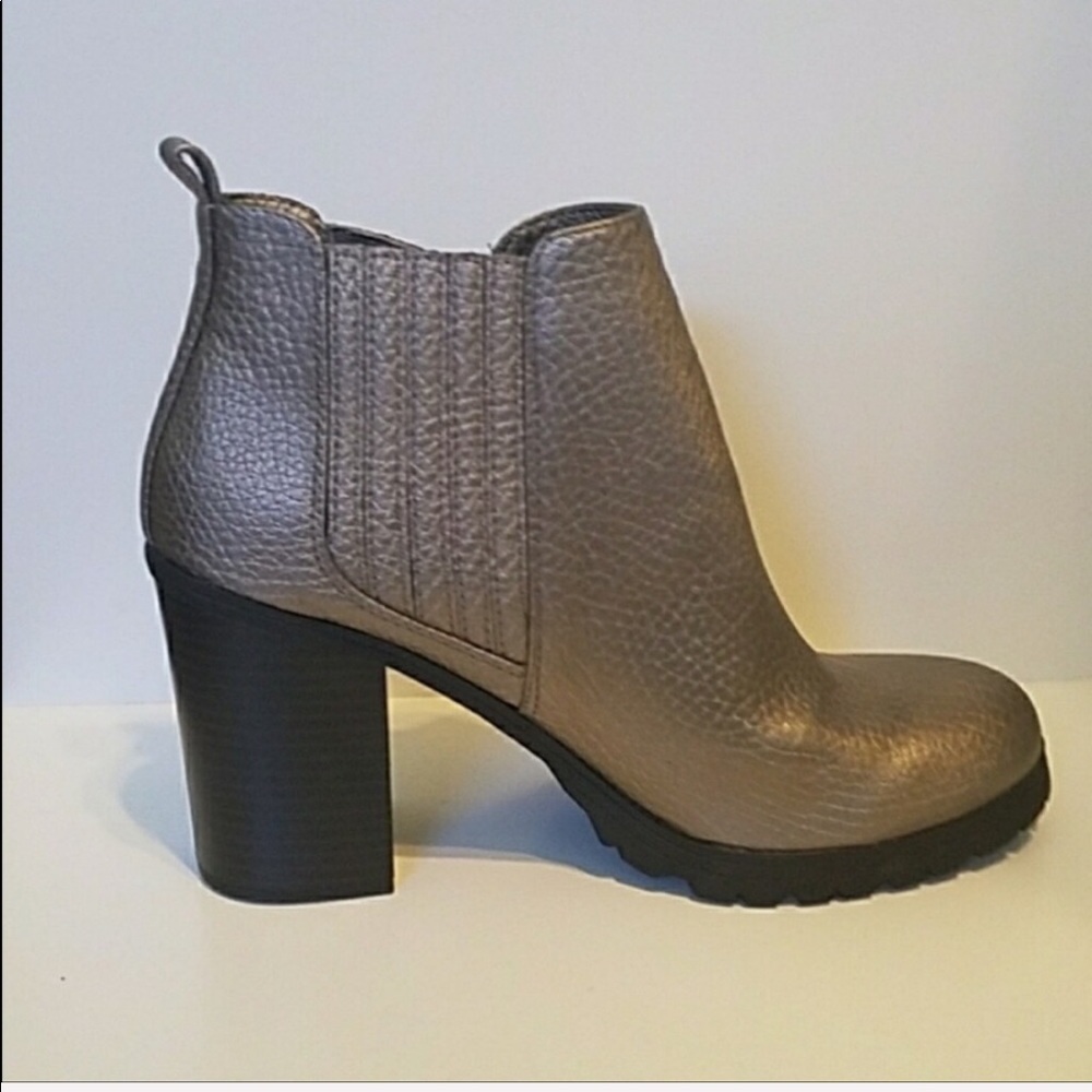 Sam & Libby Deanna Golden Boots Size 8 1/2